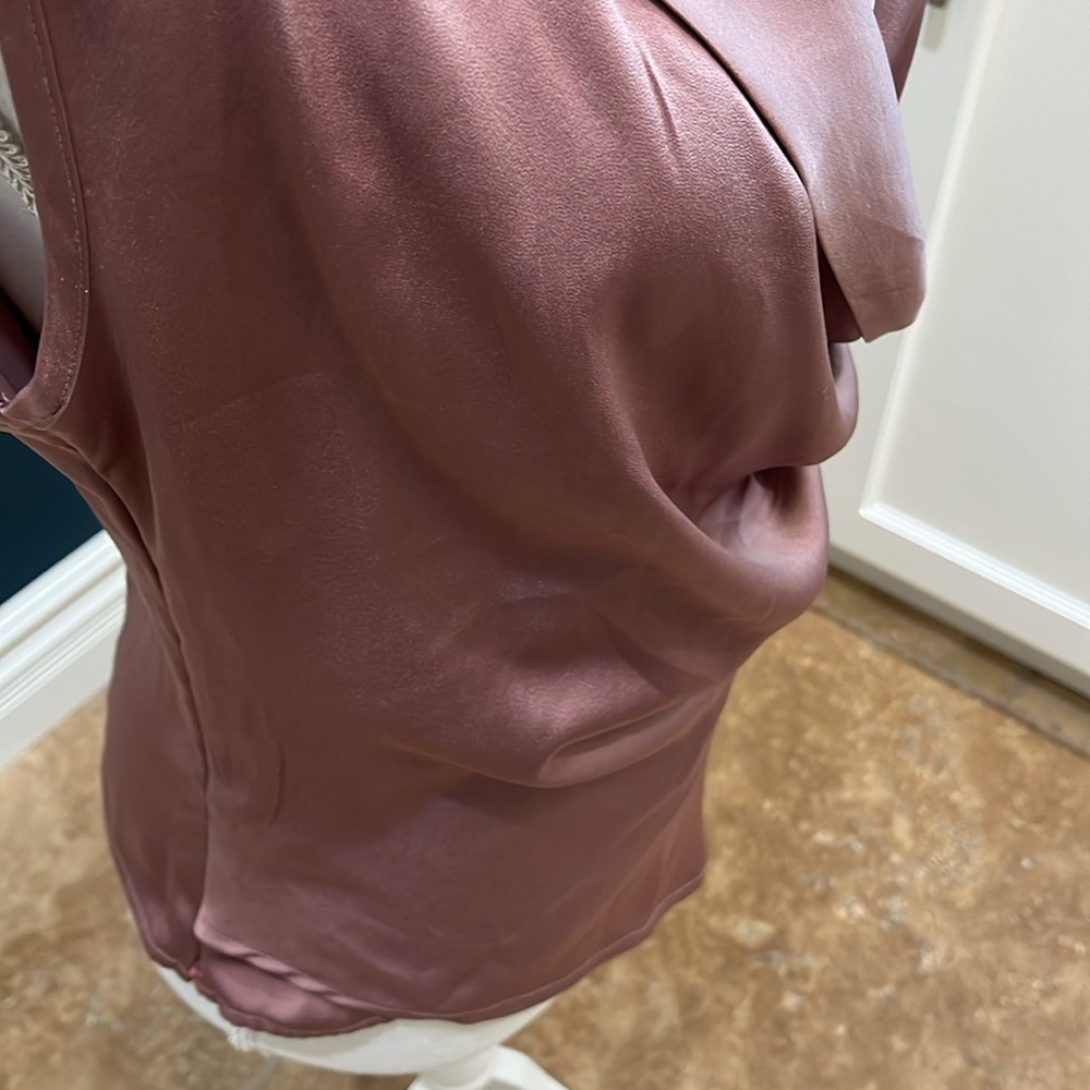 🎉Host Pick🎉 Mauve faux crossbody blouse - Picture 4 of 6